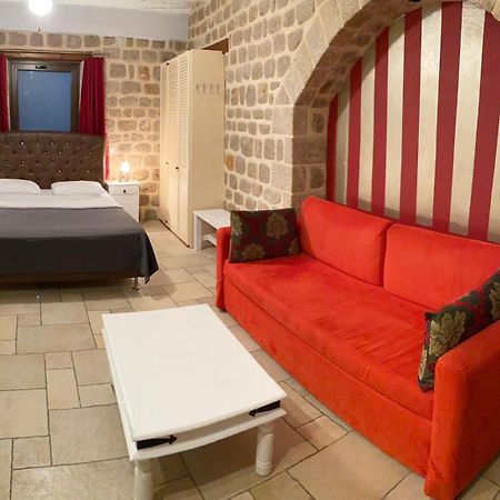 Myral Guesthouse Нафплион Экстерьер фото
