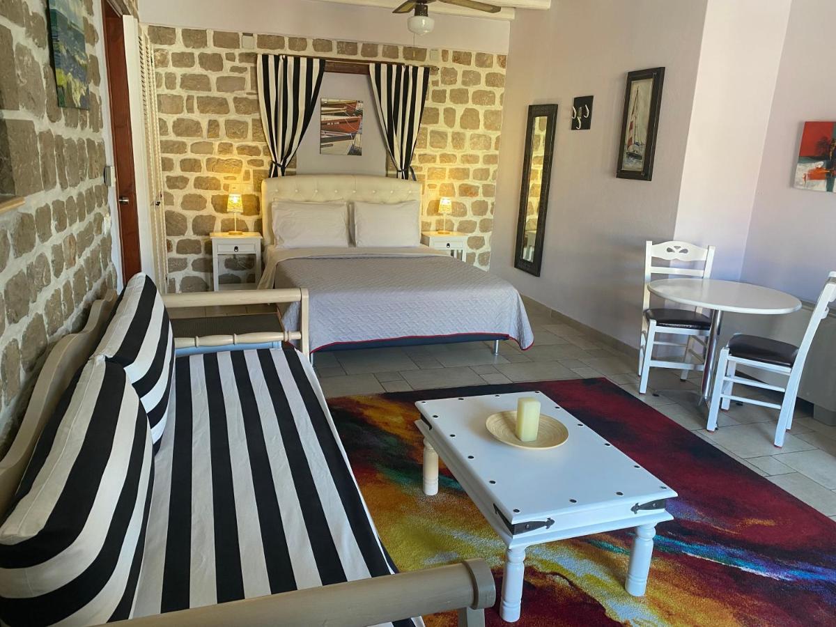 Myral Guesthouse Нафплион Экстерьер фото