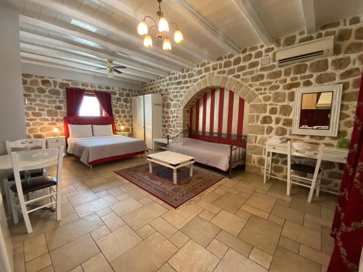 Myral Guesthouse Нафплион Экстерьер фото