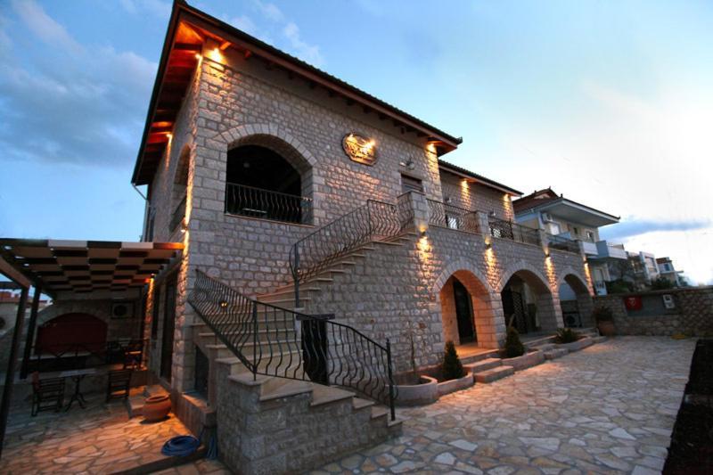 Myral Guesthouse Нафплион Экстерьер фото