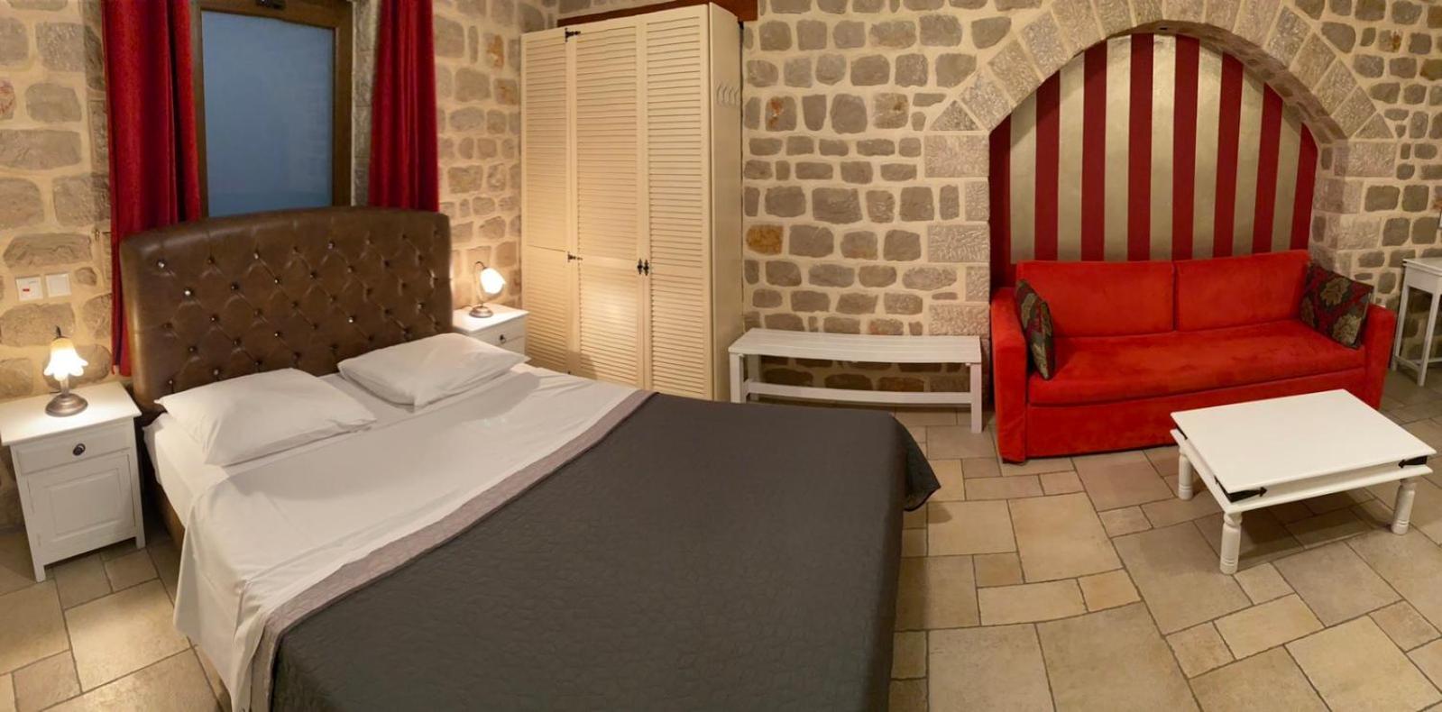 Myral Guesthouse Нафплион Экстерьер фото